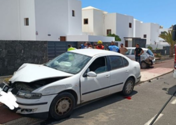 Three-car crash in Playa Blanca