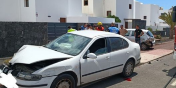 Three-car crash in Playa Blanca