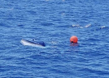 Three people rescued in Playa Honda