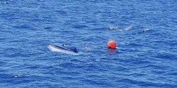 Three people rescued in Playa Honda