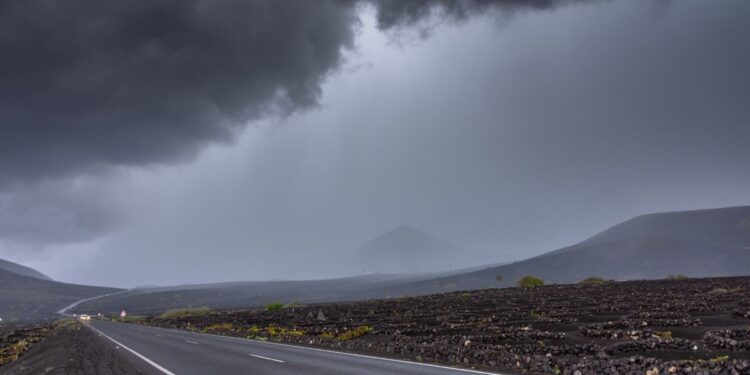 Thunder and rain forecast