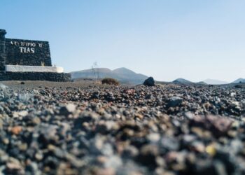 Petrol discount “discriminates against Lanzarote and Fuerteventura”