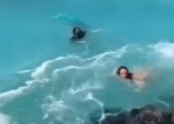 TikTok influencer in danger at rock pools