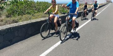 Lanzarote road bike tours