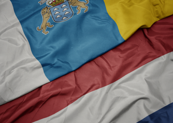 Dutch tourists return as Canarian Government promises testing regime