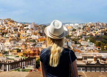 Tourism vs Residents