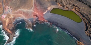 Tourist rescued after falling at El Golfo
