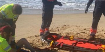 Tourist rescued at Papagayo