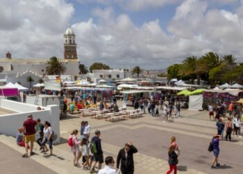 Tourist spend falls
