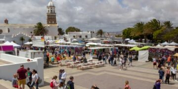 Tourist spend falls