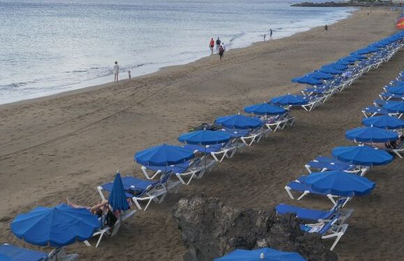 Tourists rescued at Playa Grande