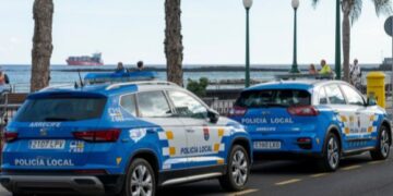 Traffic police guide