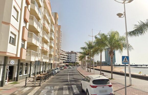 Two arrested for assault and theft in Arrecife
