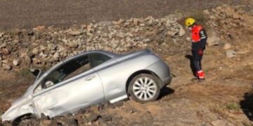 Two women hurt in car accident