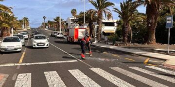 Two injured in traffic accident in Costa Teguise