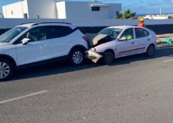 Two injured in collision in Playa Blanca