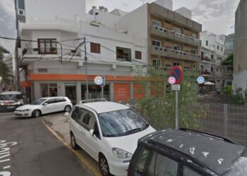 Two men arrested for attempted robbery