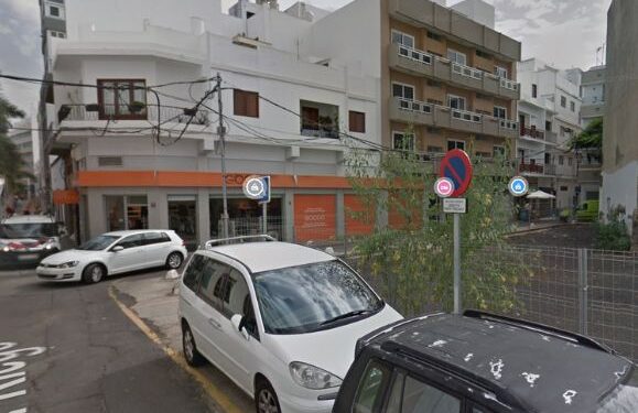 Two men arrested for attempted robbery