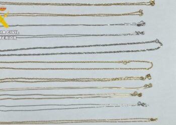 Two people arrested for jewellery shop robbery in Costa Teguise