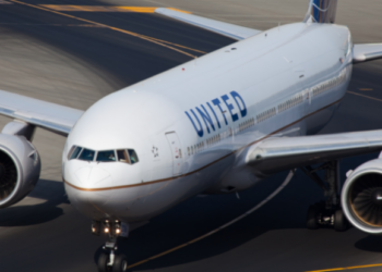 United Airlines inaugural flight to the Canaries