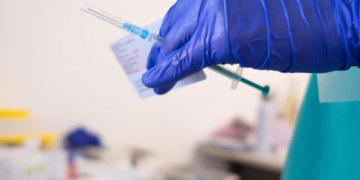 Child vaccines “not necessary yet”