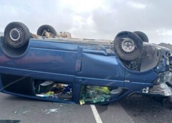 Van flips at Timanfaya