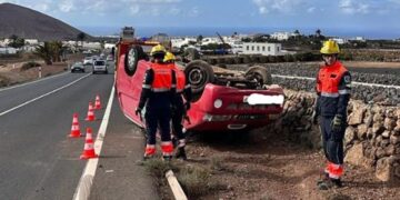 Van overturns on LZ-20