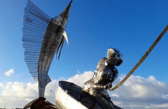 Fisherman sculpture vandalised?