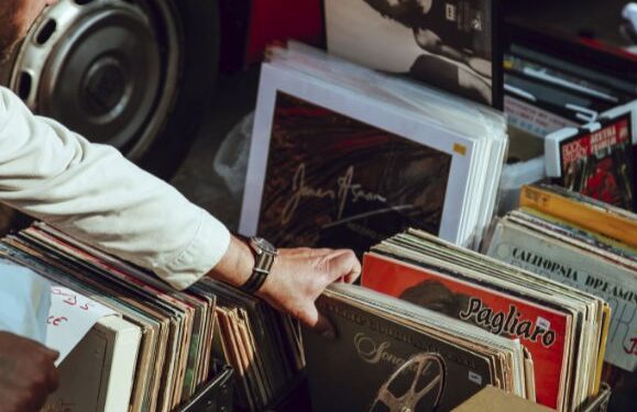 Calling all vinyl-heads, we want you!