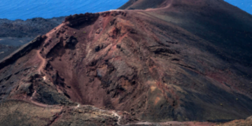 Volcano alert in La Palma