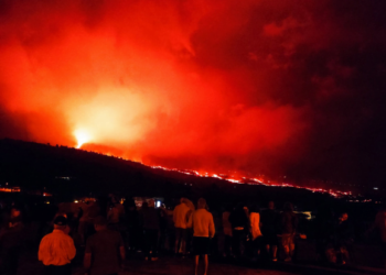 Volcano tourists