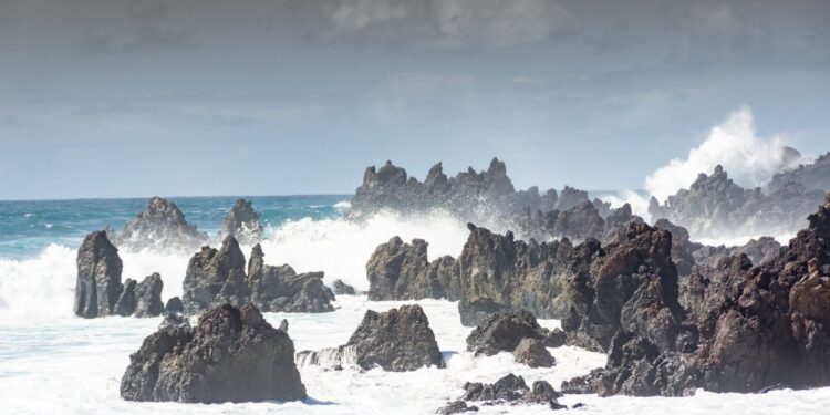 Unsettled Easter weekend on Lanzarote