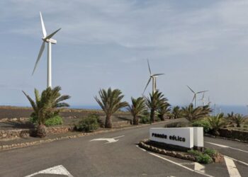 Wind farm back in action
