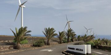 Wind farm back in action