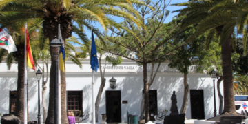 Yaiza Ayuntamiento suspend activities as day of mourning declared
