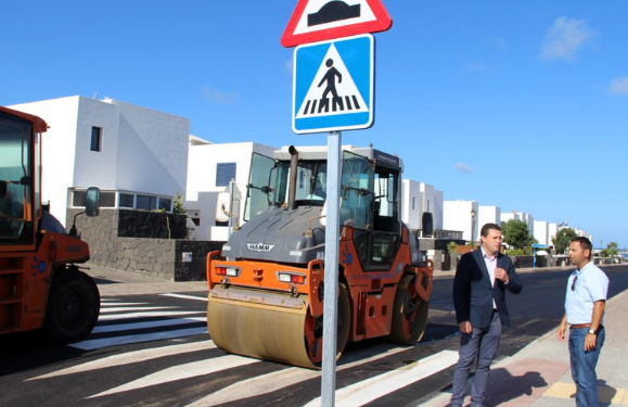 Yaiza roadworks