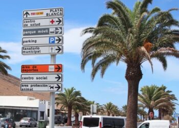 Yaiza puts urban signage project out to tender