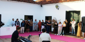 Damián Rodríguez presents his art at Yaiza Simply Love Festival